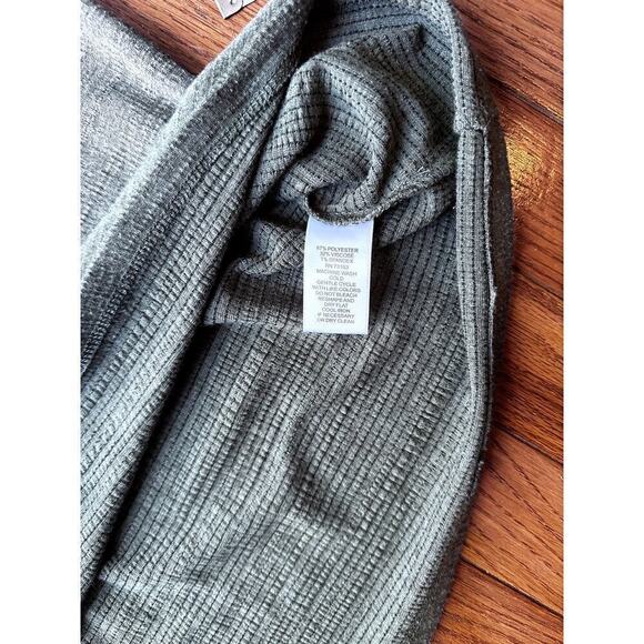 Cable & Gauge Blouse Size MEDIUM Olive green - Picture 7 of 9